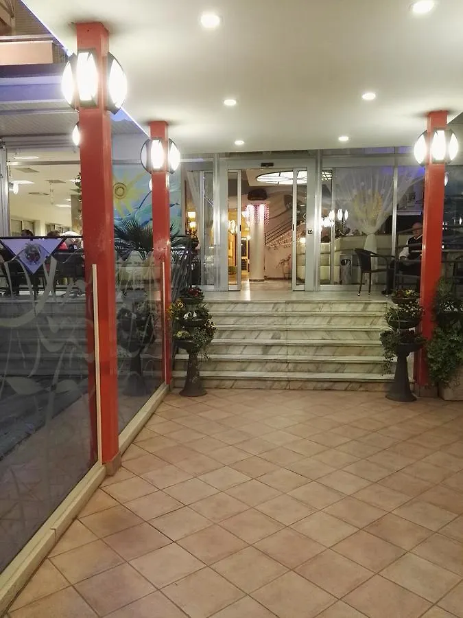 Hotel Sombrero ريميني 3*,